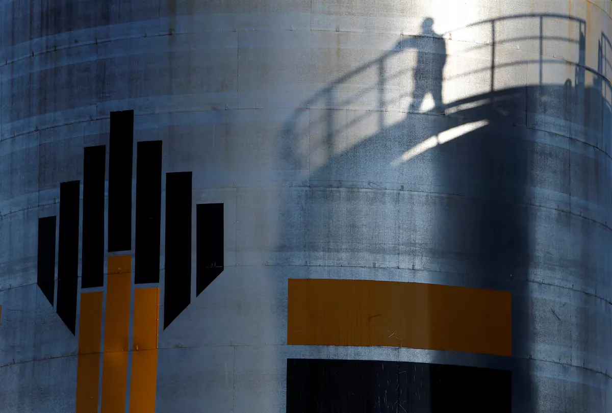Британія дозволила роботу з німецькими структурами «Роснефти»: баланс між санкціями й енергобезпекою